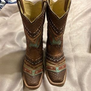 Preowned corral handcrafted boots